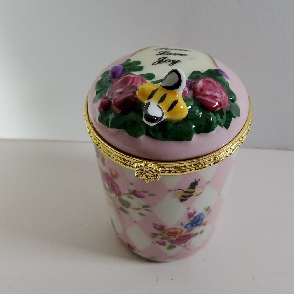 BOMBAY ENGLISH ROSE GARDEN CANDLE HOLDER